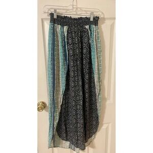 Hem and Thread Women's Small Skirt